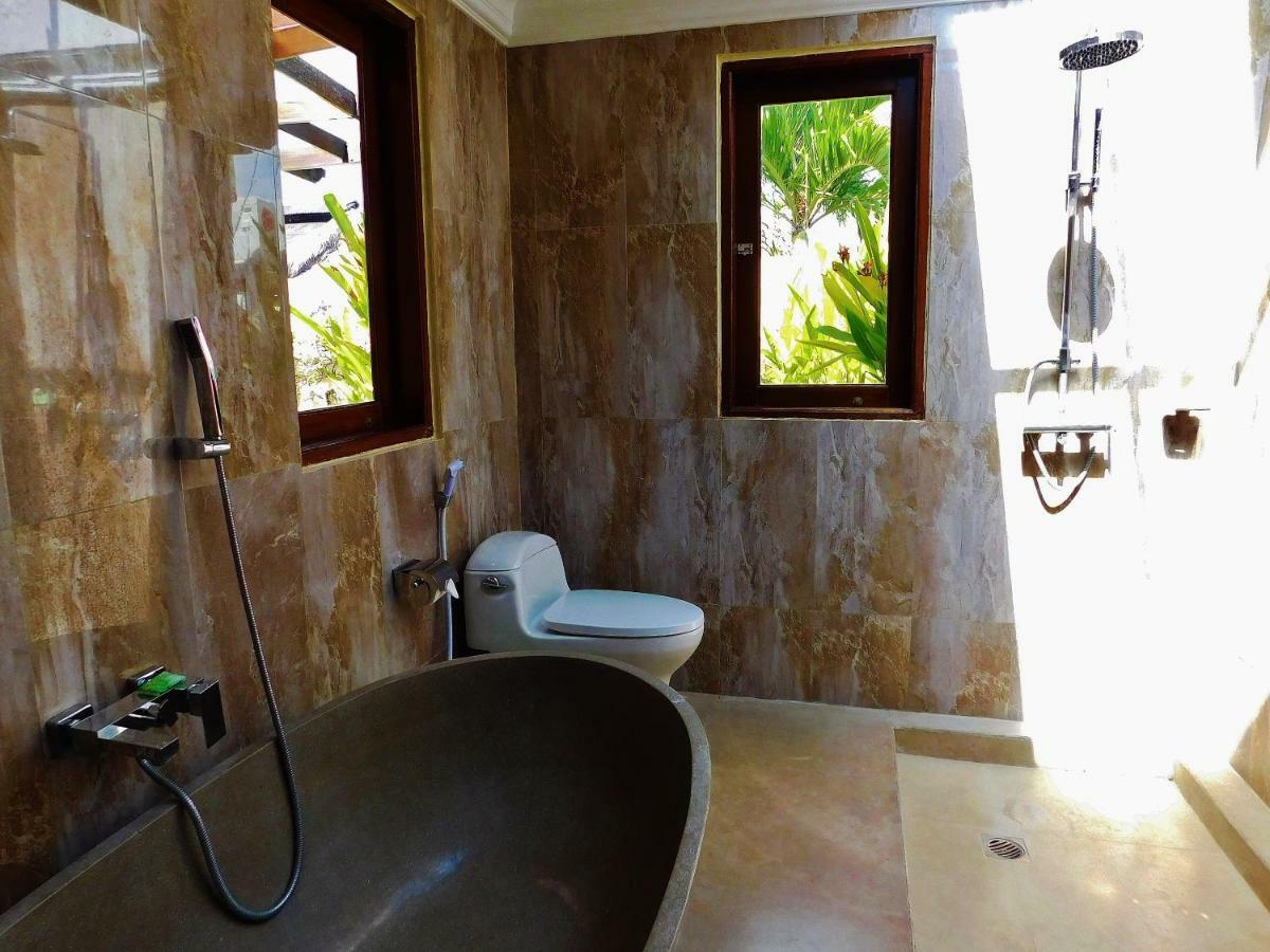Villa Heliconia Семіньяк Екстер'єр фото